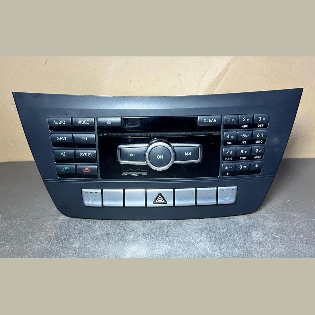 Mercedes W204 Navigation Command Radio Audio Head Unit CD Player A204 9006308