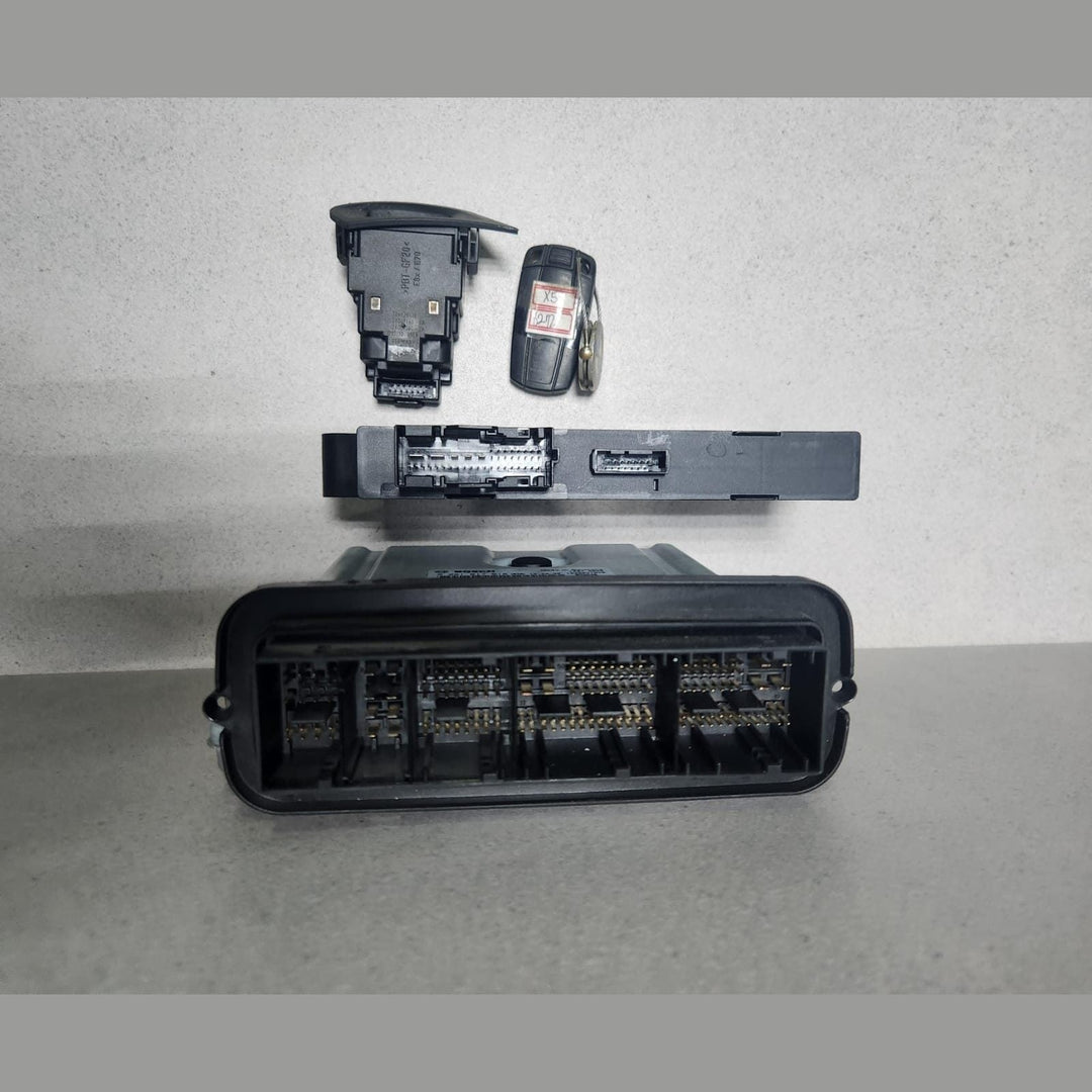 2010 BMW Engine Control Unit 8510838 X5 E70 3.0D Diesel ECU SET 2010-2013