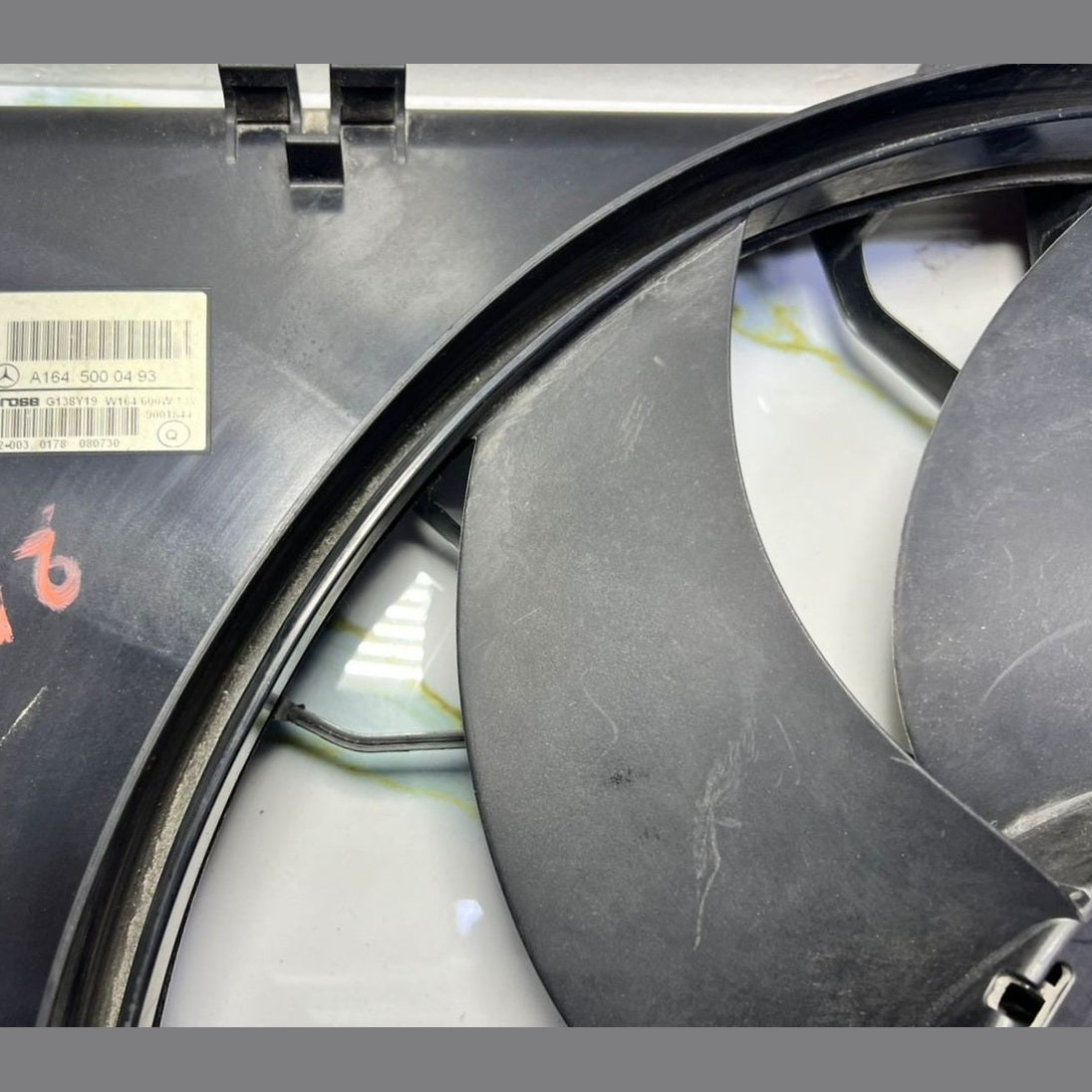 2006-2013 Mercedes-Benz ML350 Radiator Cooling Fan Assembly A 164 500 04 93