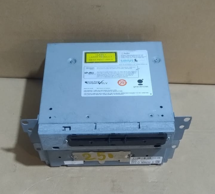 BMW F01 F02 F06 F10 F11 F12 F13 NAVIGATION SYSTEM HEADUNIT HIGH P/N 9289250