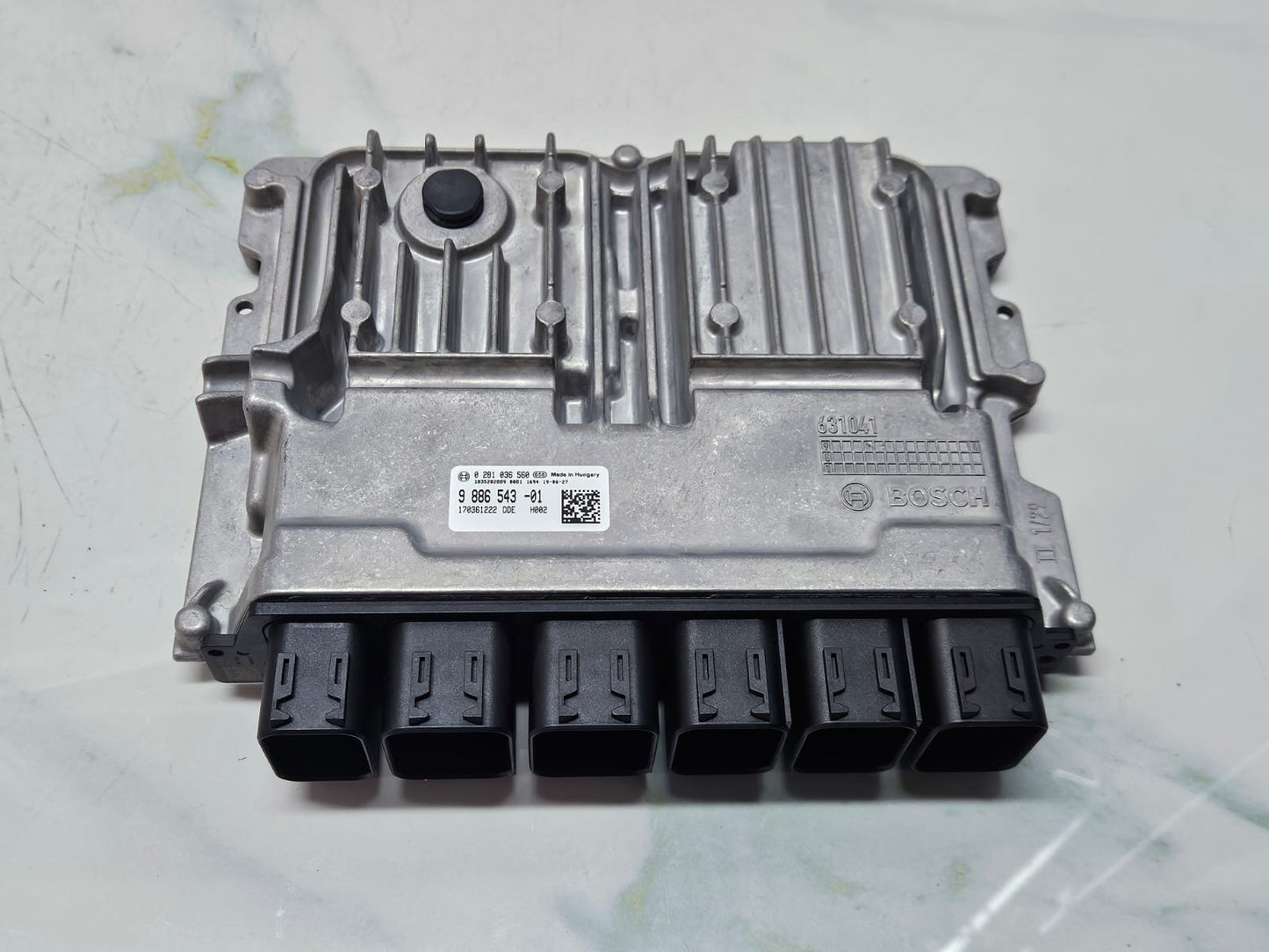 BMW B47C20B F39 X2 ENGINE CONTROL UNIT DDE ECU SET 9886543 BOSCH