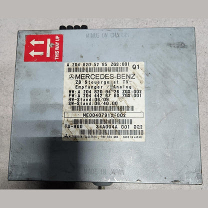 2010-2011 Mercedes-Benz C250 Tv Tuner A2048205285 W204 C-Class C250 and C63 AMG