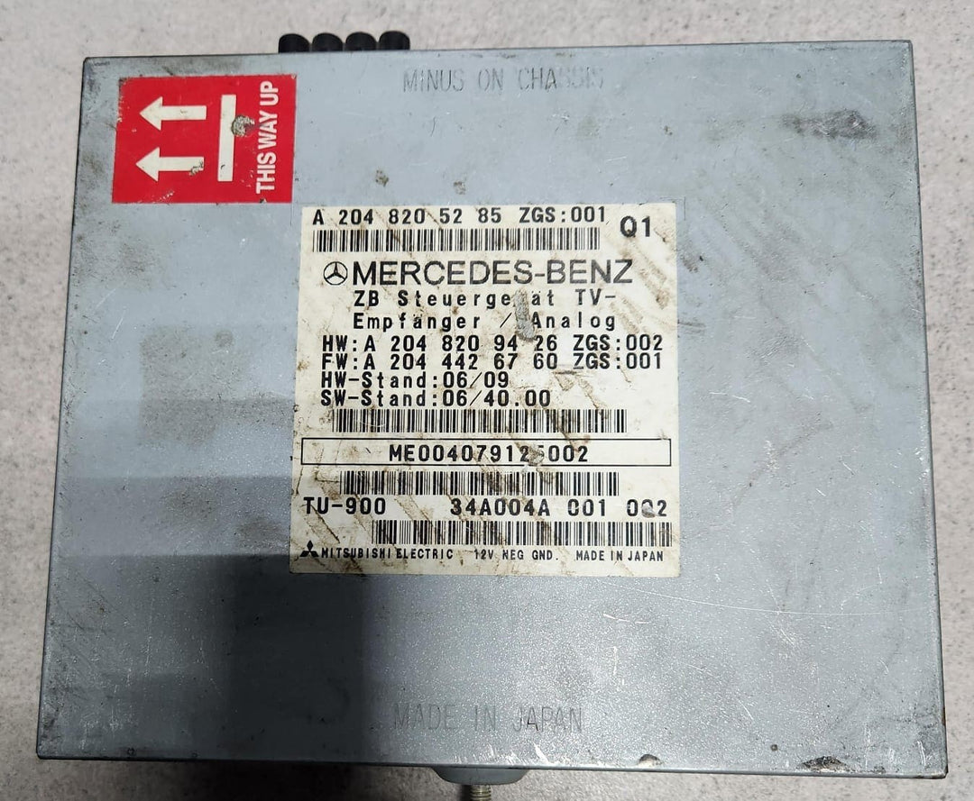2010-2011 Mercedes-Benz C250 Tv Tuner A2048205285 W204 C-Class C250 and C63 AMG