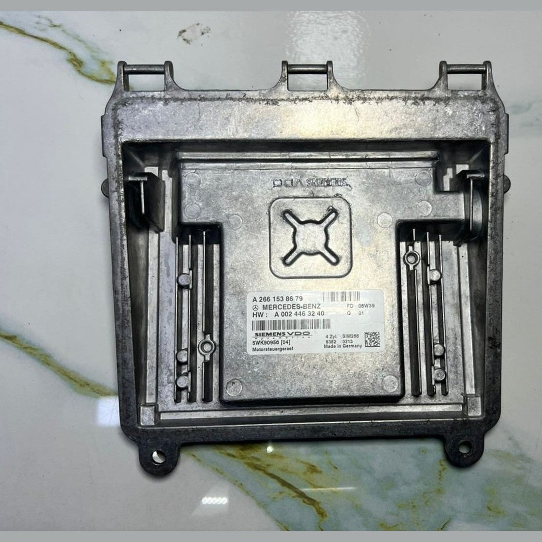 Mercedes-Benz Engine Control Module A 266 153 86 79