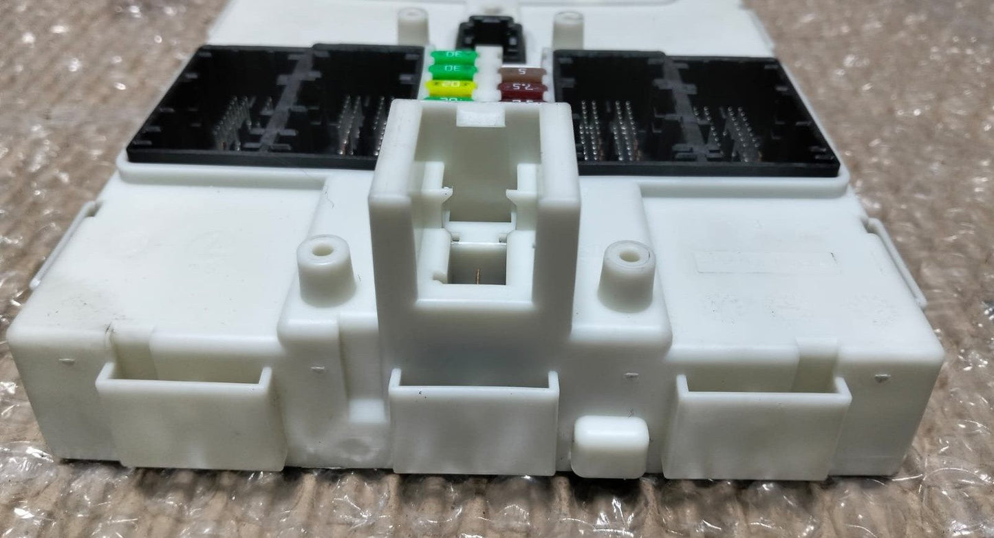 2014-2018 BMW X5 F15 Body Control Module 9355750