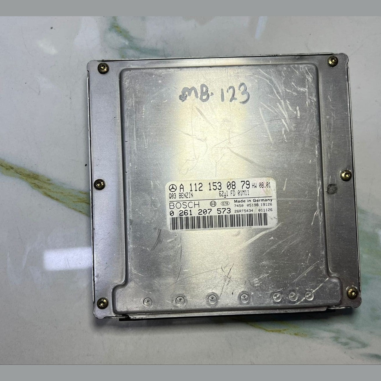 1997-2005 Mercedes-Benz E320 Engine Control Unit A1121530879 C320 and E320