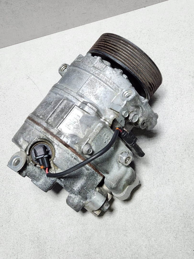 2011-2012 BMW F25 X3 Air Conditioning Compressor 9211496 X3 F25 