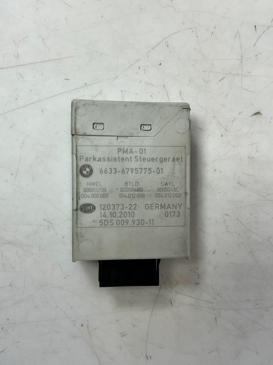 BMW 5 Series F10 F11 F01 528i 535i 550i Parking Distance Control Module 6795775