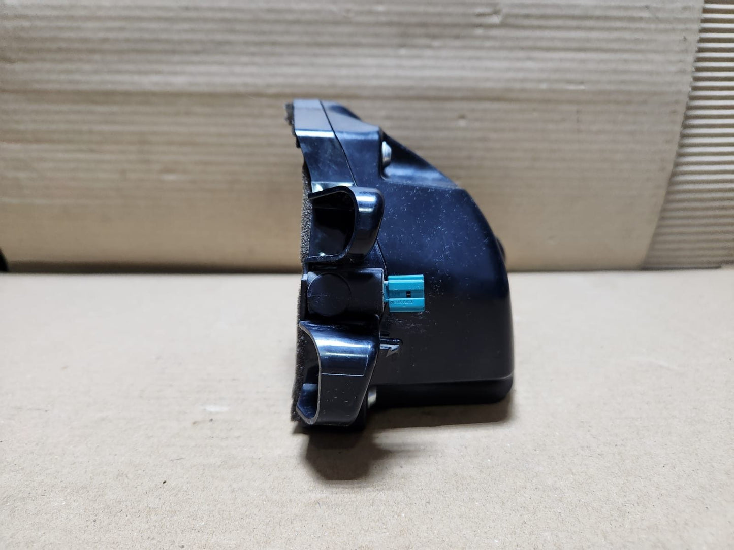 2008-2019 BMW X6 D Pillar Speaker 9211048 X6 E71 E72 rear left