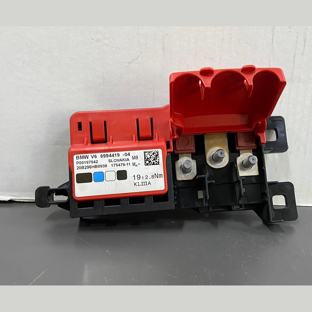 OEM 2021 - 2023 BMW G20 330 M340 G80 BATTERY TERMINAL POWER JUNCTION 6994419