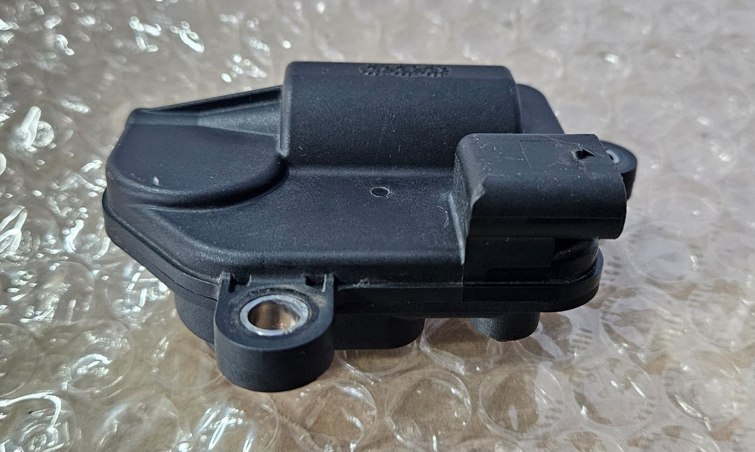 OEM BMW F90 F95 G07 G20 G21 G22 Muffler Exhaust Flap Actuator Motor 8686640
