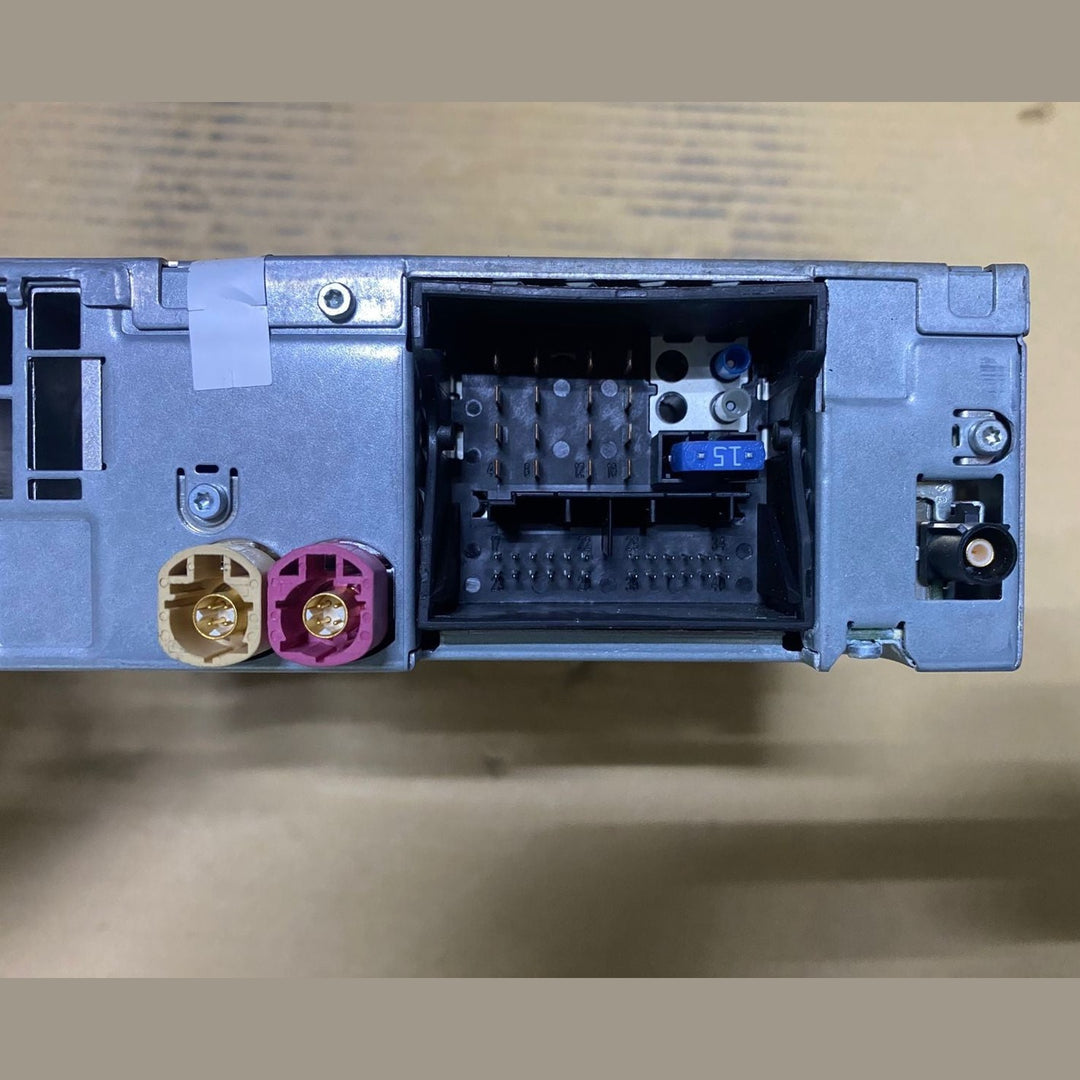 BMW Radio Navigation Head Unit 9258278 3 Series E90 E91 and 1 Series E81 models.