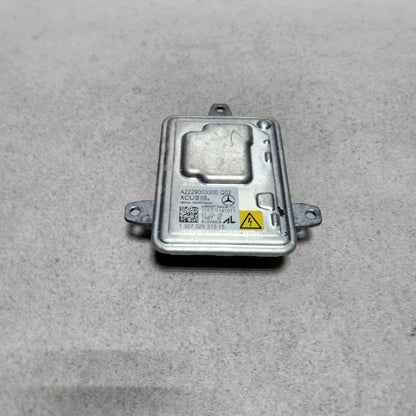 2014-2016 Mercedes-Benz CLA250 Xenon Headlight Ballast A2229003300