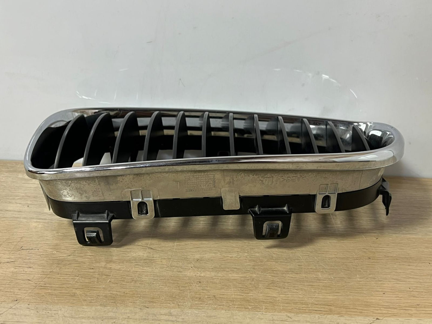 2007 BMW 1 SERIES E82 E87 E88 Grille With Chrome Frame Kidney Left 7166439 Used