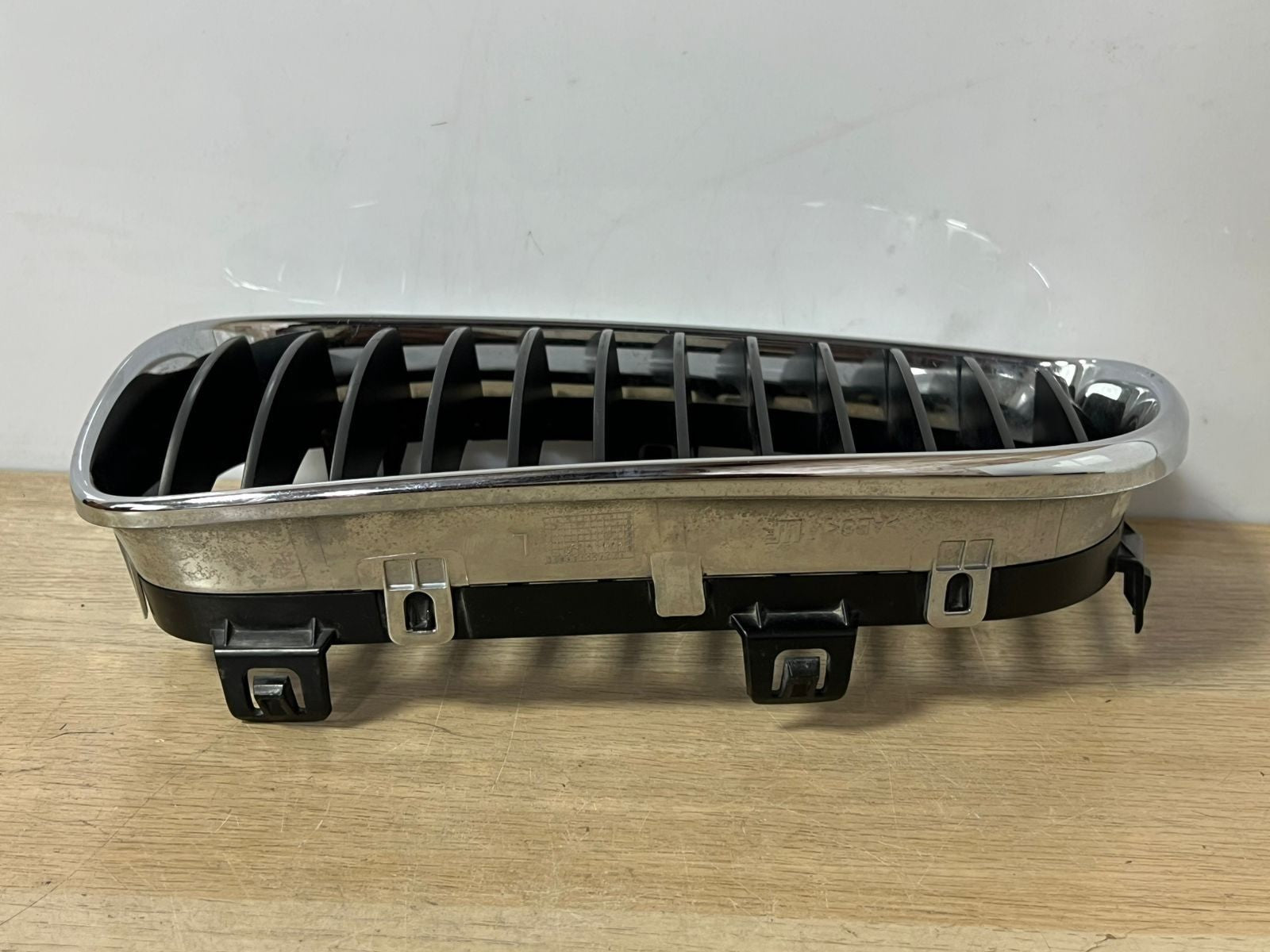 2007 BMW 1 SERIES E82 E87 E88 Grille With Chrome Frame Kidney Left 7166439 Used