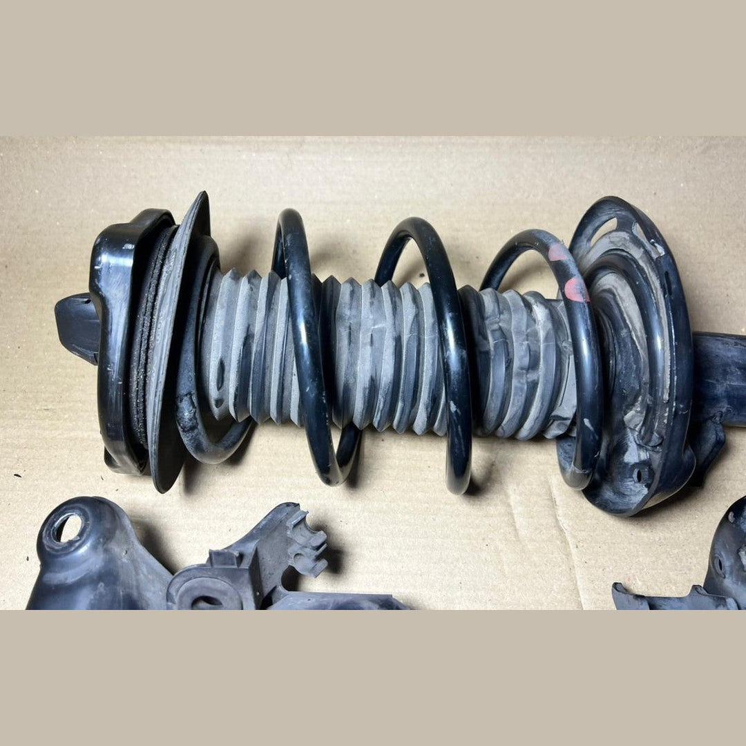 2008-2012 Mercedes Benz W204 C-Class Front Shock Strut Left & Right Set Absorber