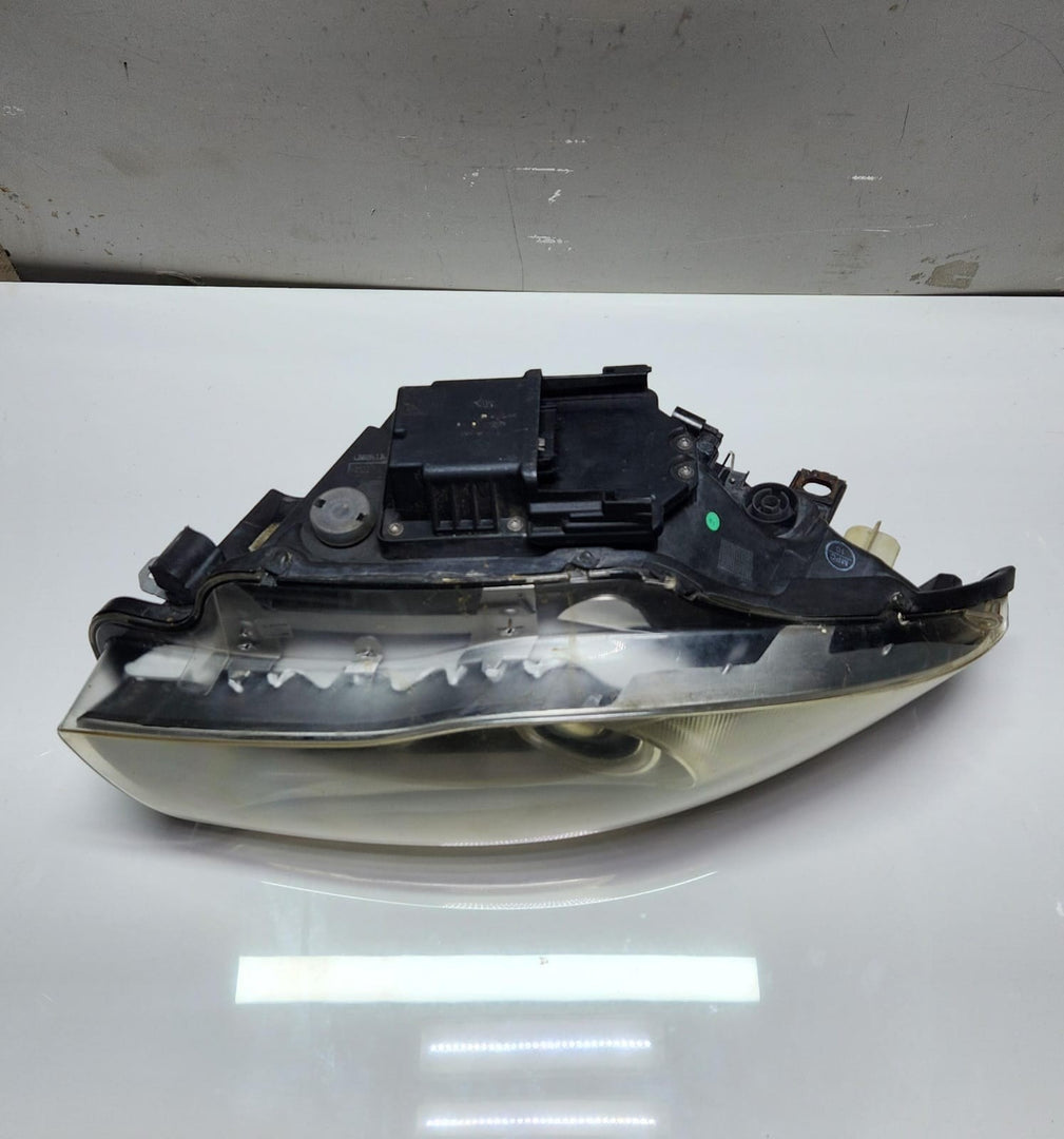 2004-2013 BMW 1 Series Bi Xenon Headlight Right 7180834 E81 E82 E87 E88 OEM