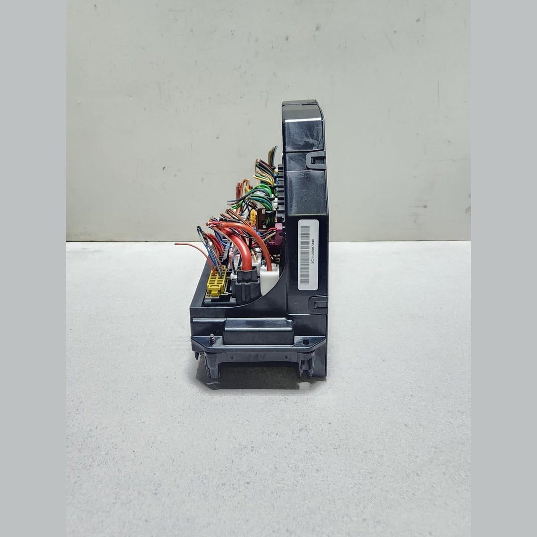 Mercedes-Benz C220 CDI Front Fuse Box Sam Control ModuleA2129005712 W204 C Class