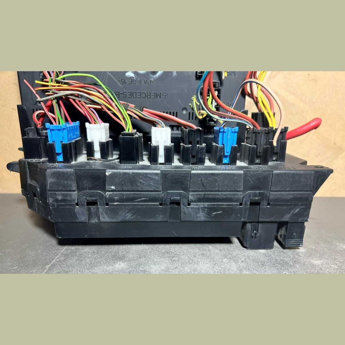 Mercedes W221 S-Class Front Fuse Relay Box SAM Control A221 5404650 A221 5401101