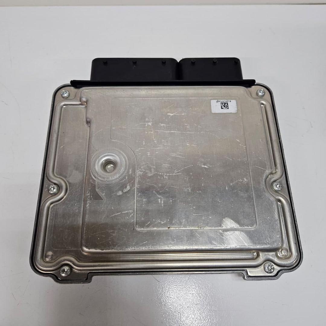BMW 3 Series E90 320D Engine Control Unit ECU 2.0D Diesel DDE Bosch 8512047