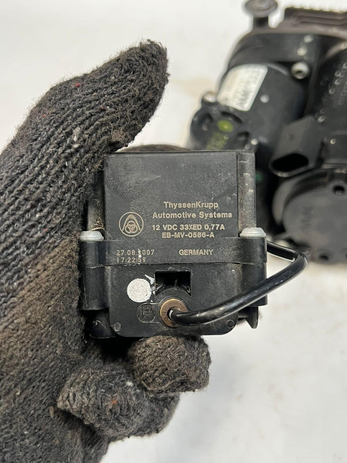 2007-2013 BMW X5 E70 and X6 E71 E72 Air Suspension Compressor EBLV0514 OEM