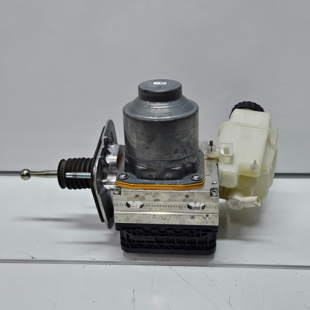 OEM BMW G70 and iX i20 Brake Pump Abs 5A4FC24 BMW braking system