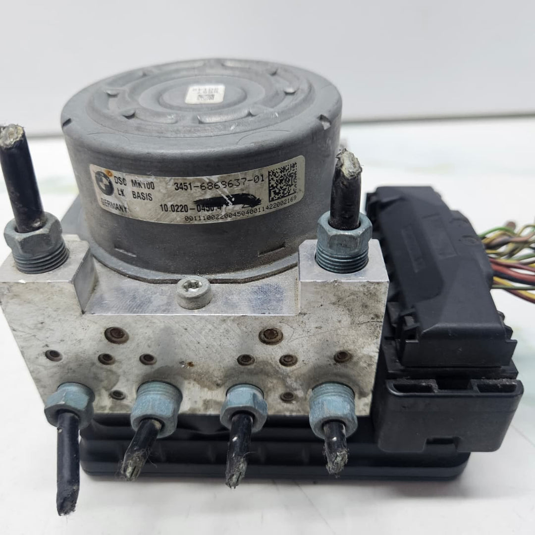 2012-2015 BMW F22 F35 M235i 328i ABS Anti-Lock Brake Pump Module 6868638 OEM