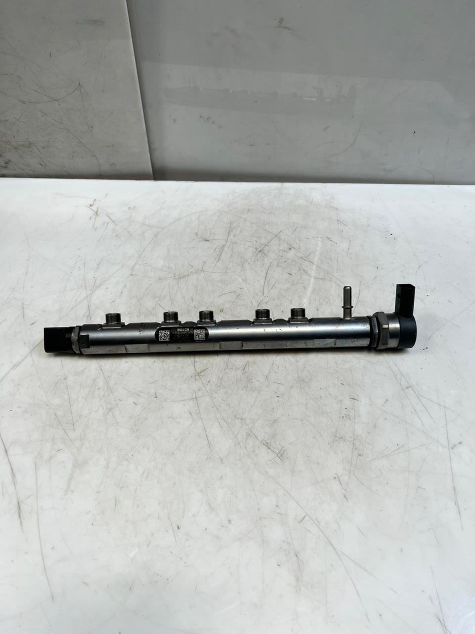 2016 Mini Cooper Fuel Injection Rail 8514166 1 Series F20 F21 with N47 diesel 
