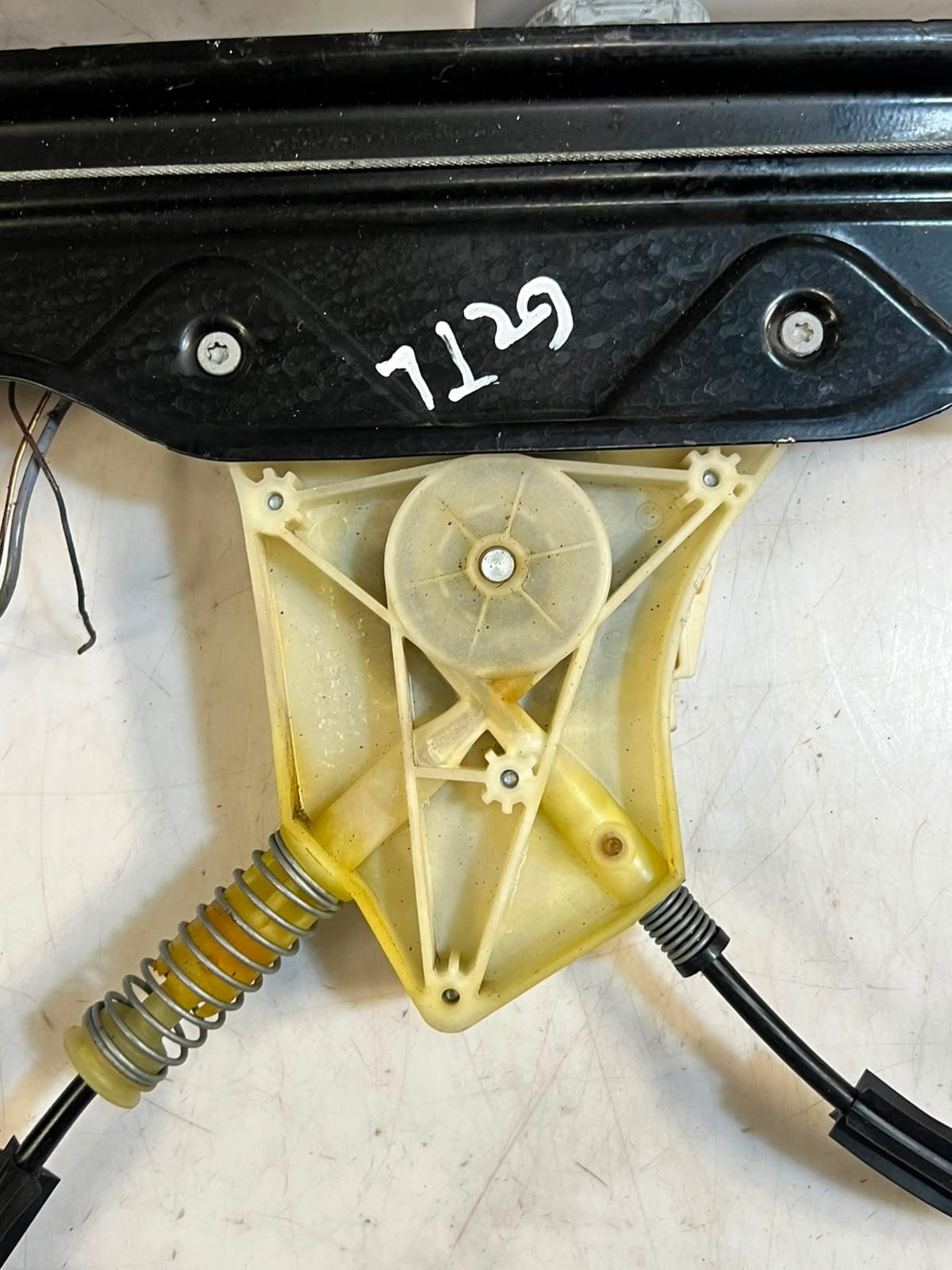 BMW 5' F07 GT Front Door Window Regulator With Motor Electric 7197911 OEM