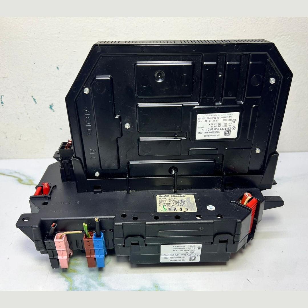 Mercedes W221 S-Class Front Fuse Relay Box SAM Control A2219006001 \ A2219005801
