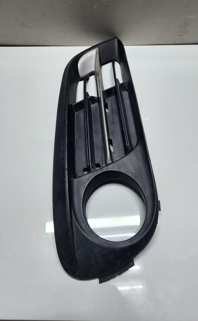 2009-2016 BMW 535i Front Right Fog Light Grille 7331736 5 Series F10 and F11 OEM