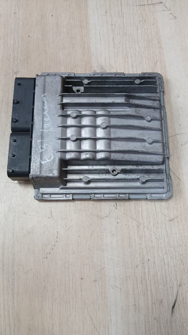 2008-2013 BMW 128i Engine Control Unit 7609656 ECU MSV80 E90 E60 N52N