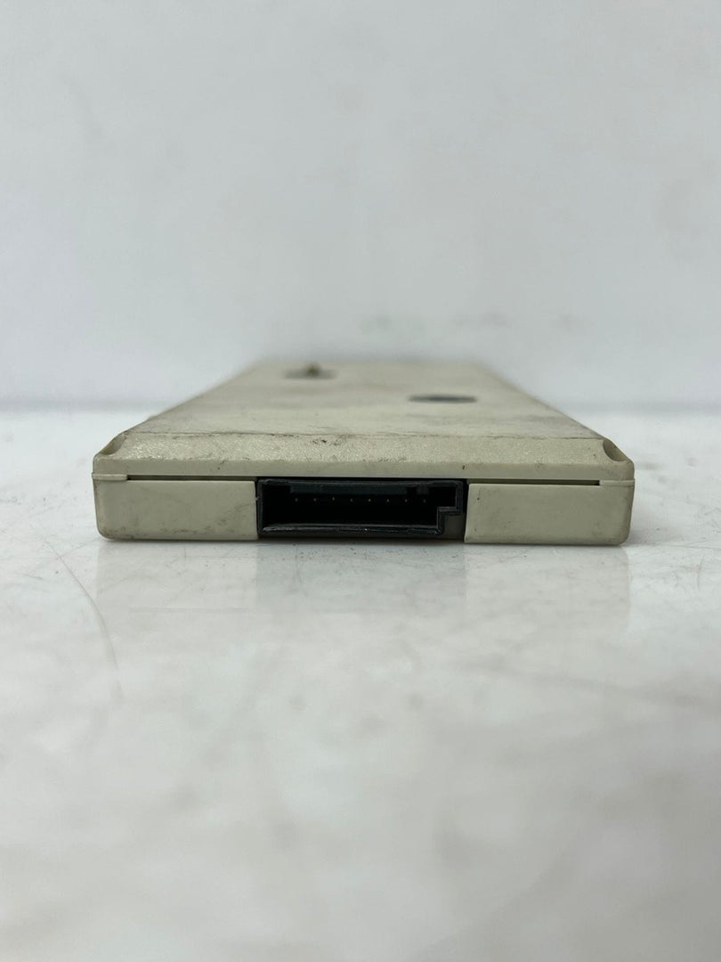 BMW 7 Series E65 E66 radio signal Antenna Amplifier Diversity 6933666 OEM