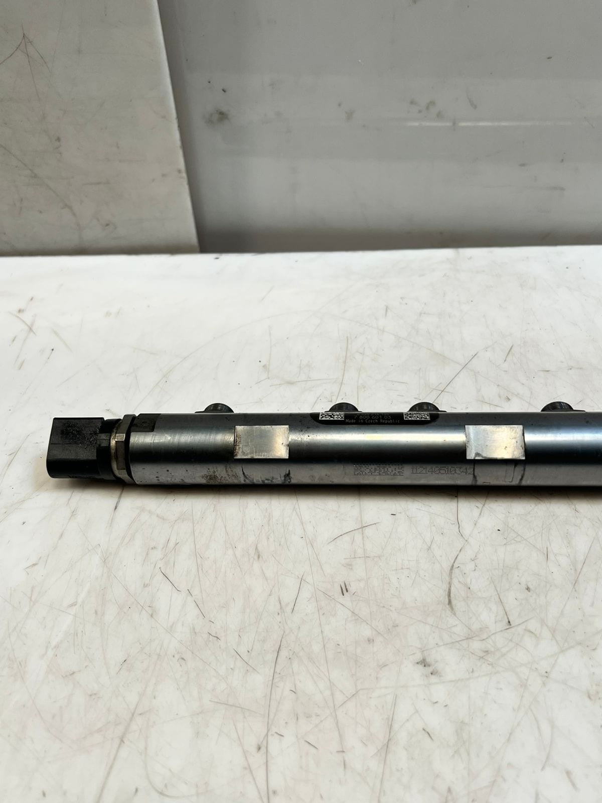 BMW 3 Series F30 F31 F35 320d 328d DIESEL Fuel Injection Rail 7800601 OEM
