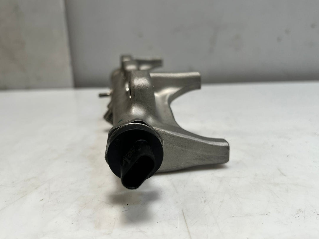 BMW F20 F30 LCI Mini F55 F56 1.5 petrol B38 Fuel Rail High Pressure 7639975 OEM