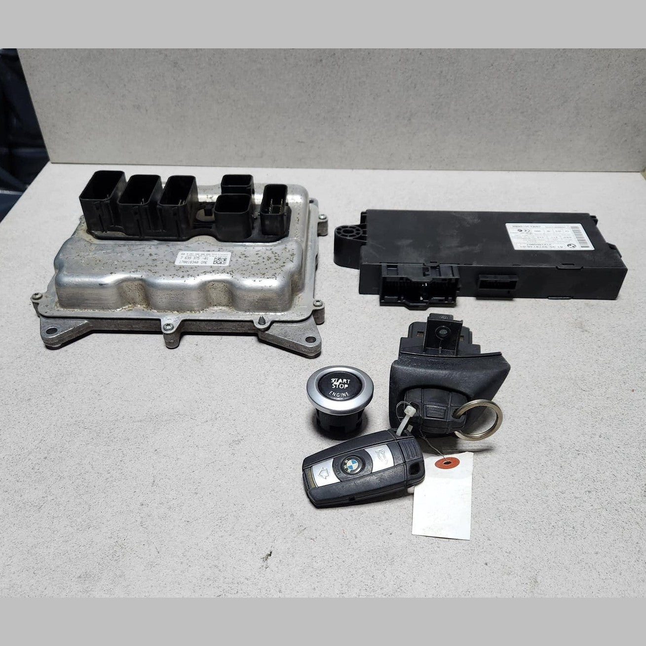 2010-2015 BMW X1 Engine Control Unit ECU Set 7639375 X1 E84 2009-2015 N20 