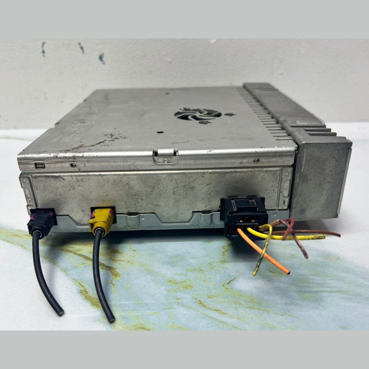 2006-2008 Mercedes-Benz W211 E-Class E350 Amplifier A 211 870 69 89
