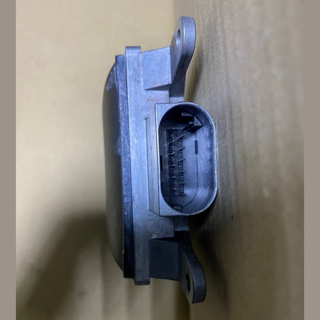 BMW 5 and 6 Series Blind Spot Detection Control Unit 6868727