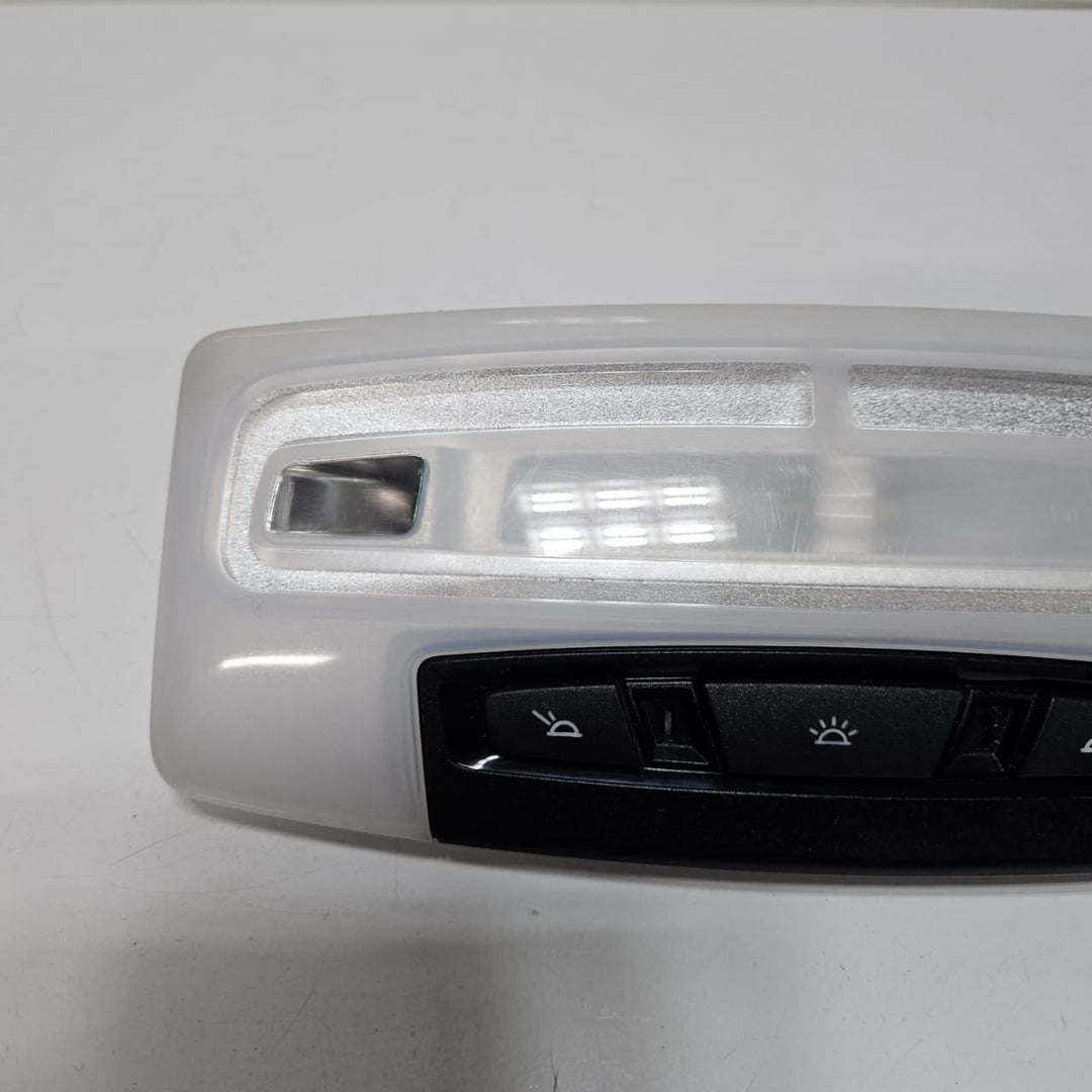 2013-2018 BMW 3 4 Series F30 F31 F32 320i Interior Roof Reading Light 9277932
