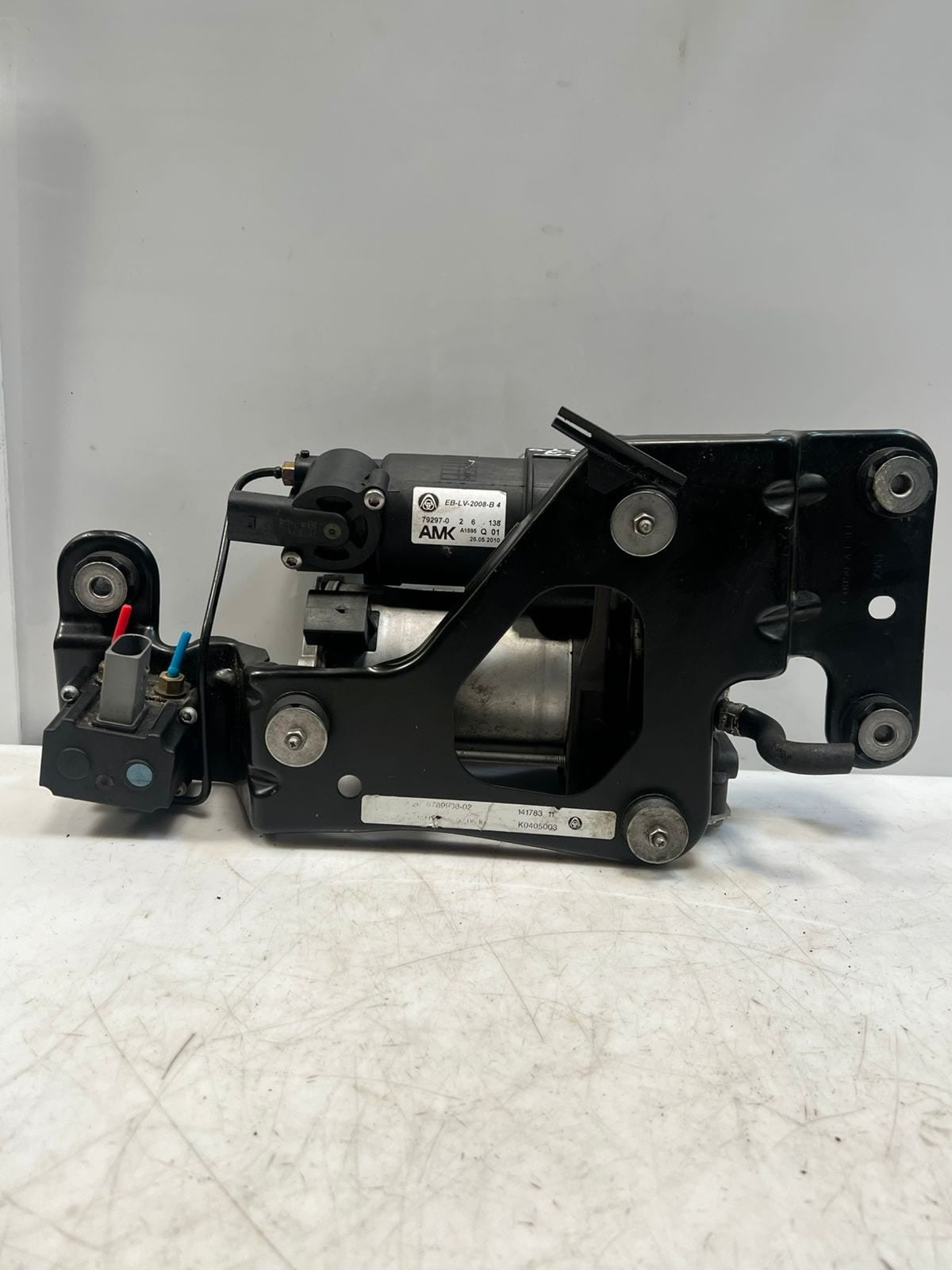 2006-2014 BMW X5 E70 X6 E71 E72 Air Suspension Compressor AIR SUPPLY 6789938 OEM