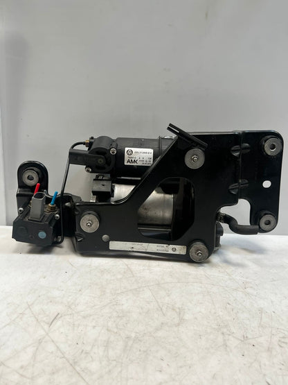 2006-2014 BMW X5 E70 X6 E71 E72 Air Suspension Compressor AIR SUPPLY 6789938 OEM