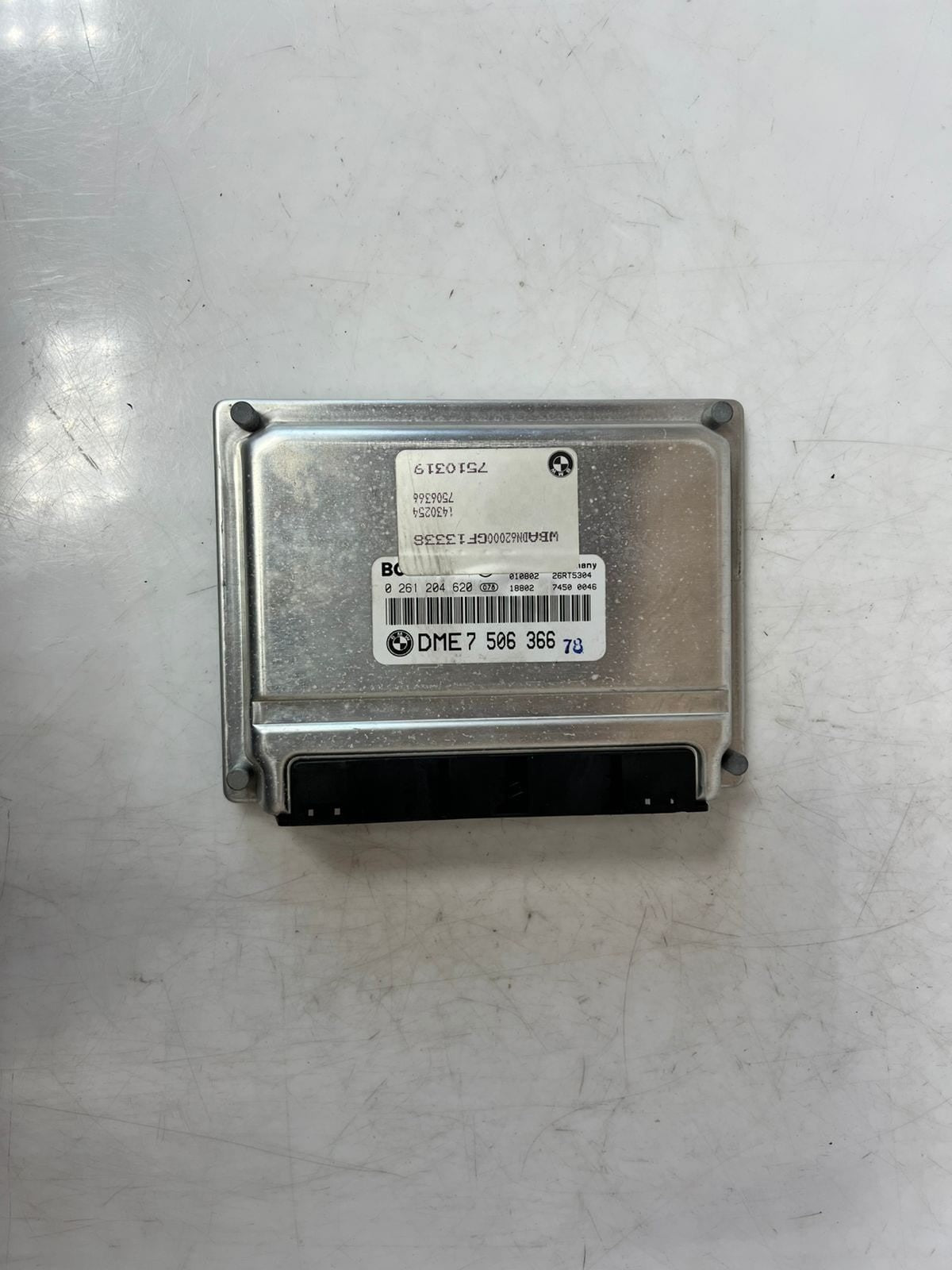 1999-2001 BMW 740i E39 M62 Engine Control Module SET DME + EWS + 1KEY 7506366