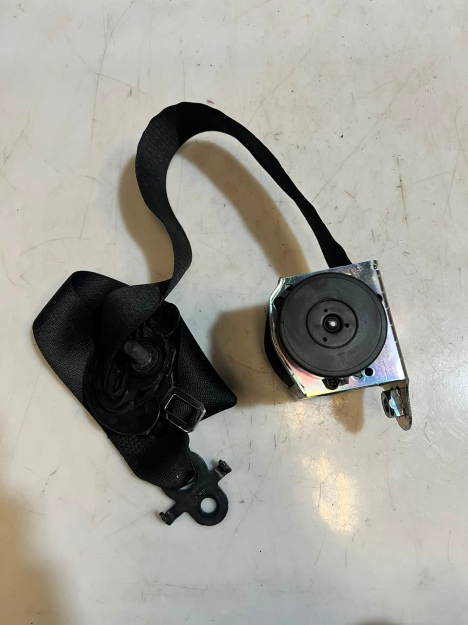 2009 BMW 5 Series F10 F11 Front Left Front Seat Belt 6101263 OEM 