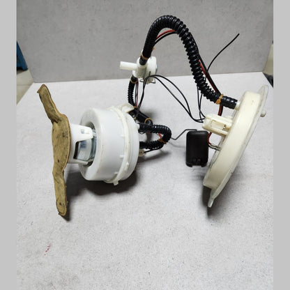 2013-2018 BMW 650i Fuel Pump 7308449 5-Series F07 F10 F11 and 6-Series F06 