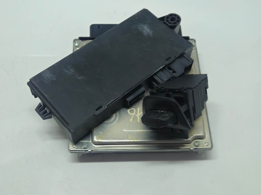8619738-2008-10 BMW 128i E60 E81 E90 X1 N46 Engine Control Unit DME ECU Set OEM