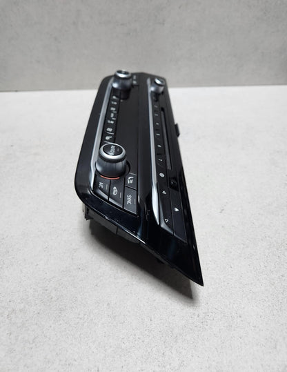 2018 BMW 540d xDrive Climate Control Switch Panel 6999402 530i 540i G30
