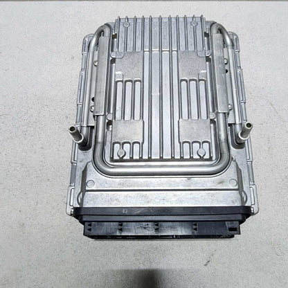 2009-2012 BMW 750i Engine Control Module 7598345