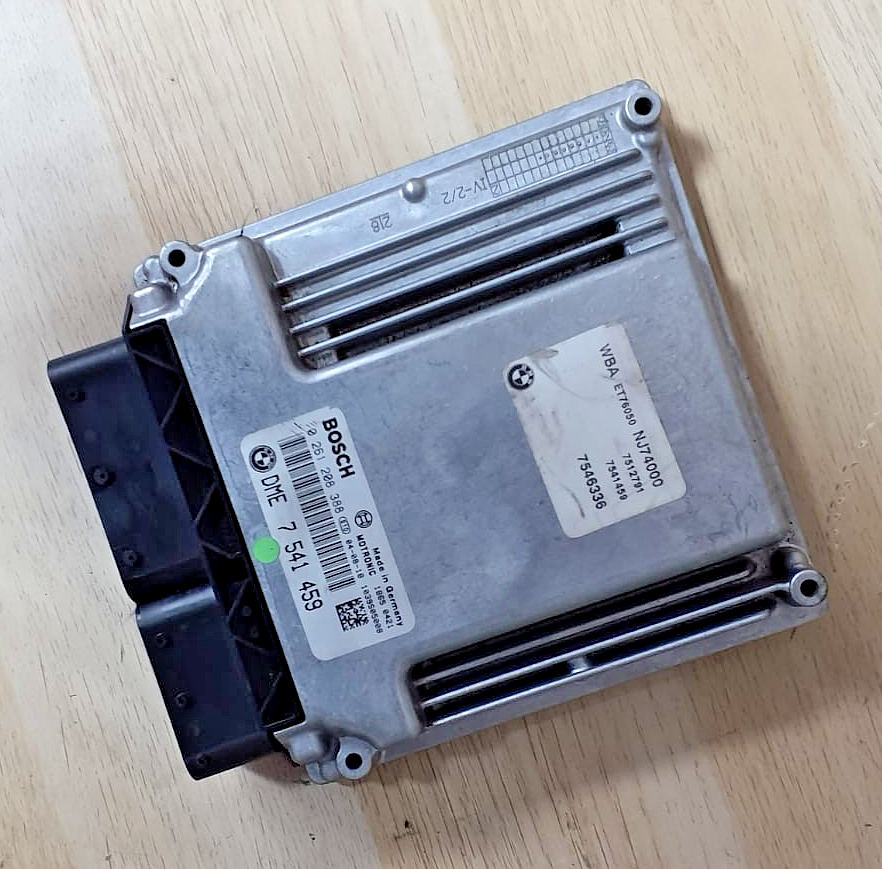 BMW 3 Series 2004 GH-AY20 Engine Control Unit ECU DME OEM 7541459
