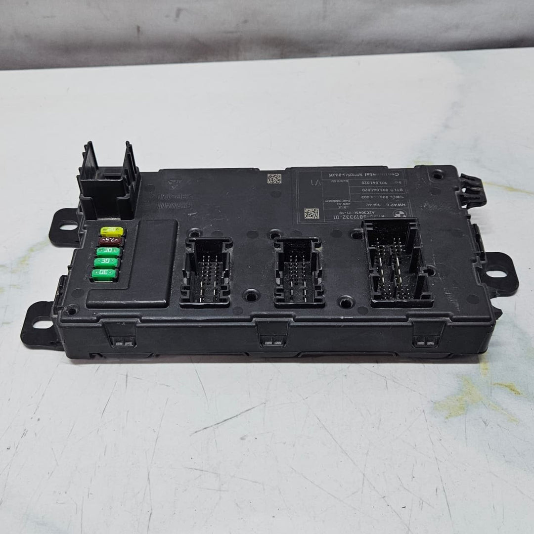2012-2016 BMW F30, F31, F32 328i Rear Body Control Module 6819332 OEM