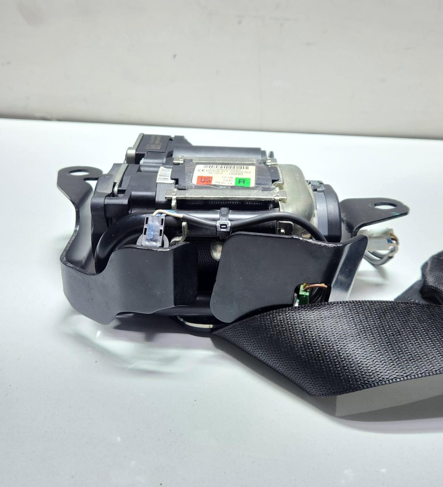 2014-2018 BMW 640i Front Passenger Seat Belt 6286355 F06 F12 F13 OEM